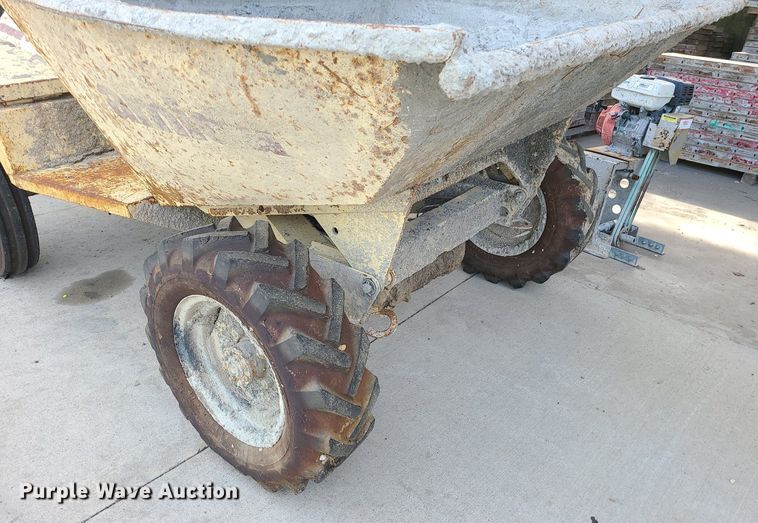 image for item LH9815 (2) Amida 0BD031D dump carts