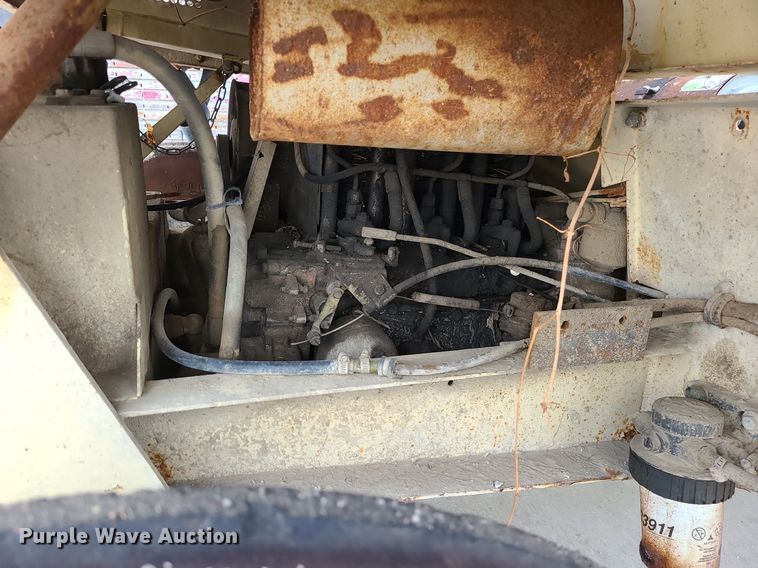 image for item LH9815 (2) Amida 0BD031D dump carts