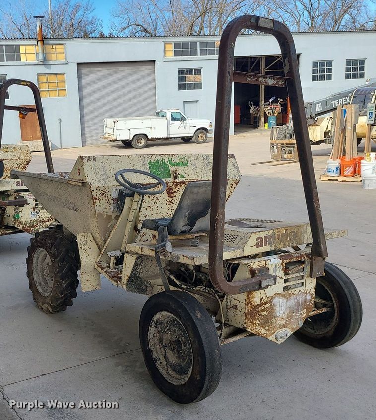 image for item LH9816 (3) Amida 0BD031D dump carts