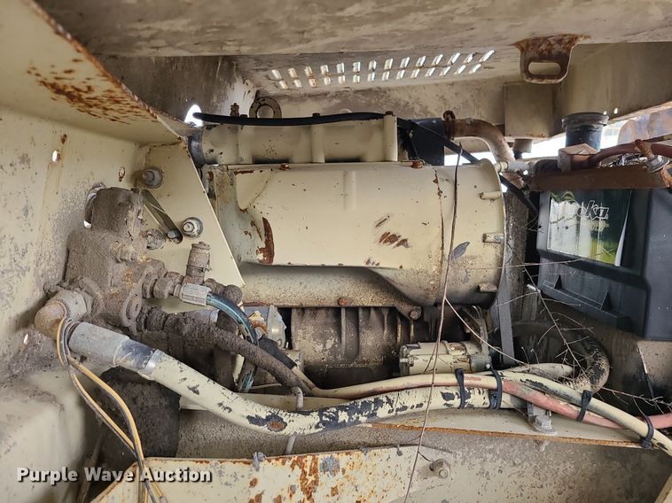 image for item LH9816 (3) Amida 0BD031D dump carts