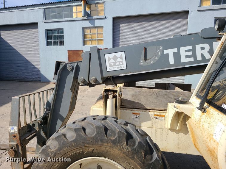 image for item LH9820 Terex TH842C  telehandler