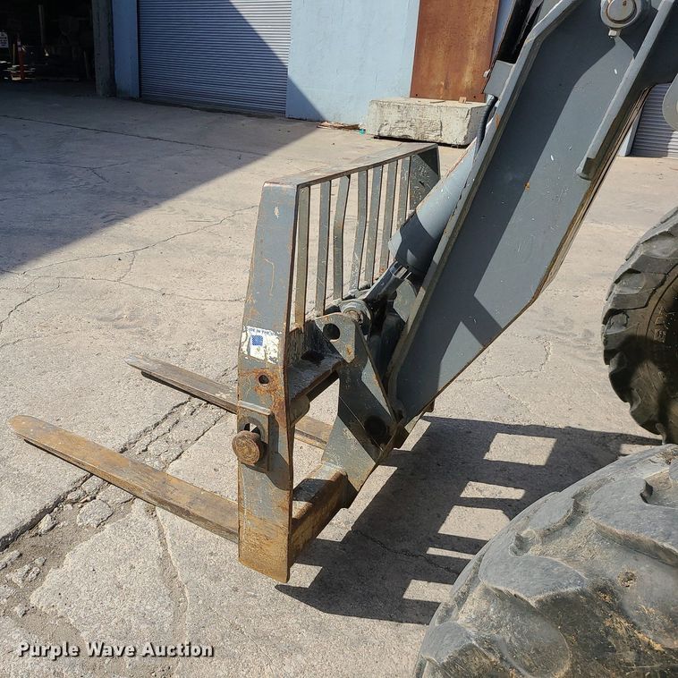 image for item LH9820 Terex TH842C  telehandler