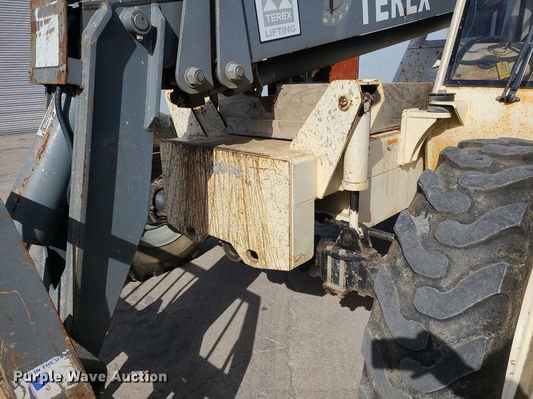 image for item LH9820 Terex TH842C  telehandler