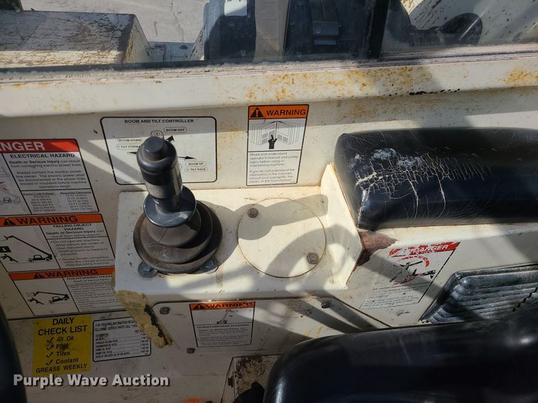 image for item LH9820 Terex TH842C  telehandler