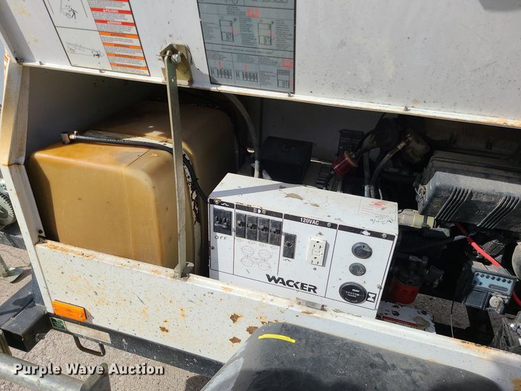 image for item LH9822 2004 Wacker LTC4  light plant