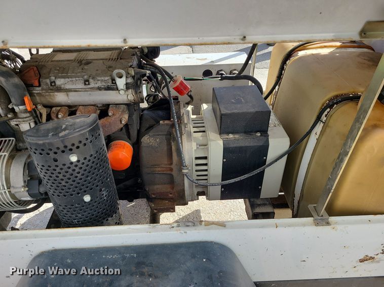 image for item LH9822 2004 Wacker LTC4  light plant