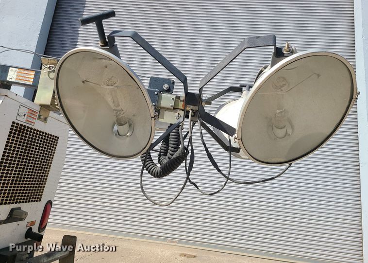 image for item LH9822 2004 Wacker LTC4  light plant