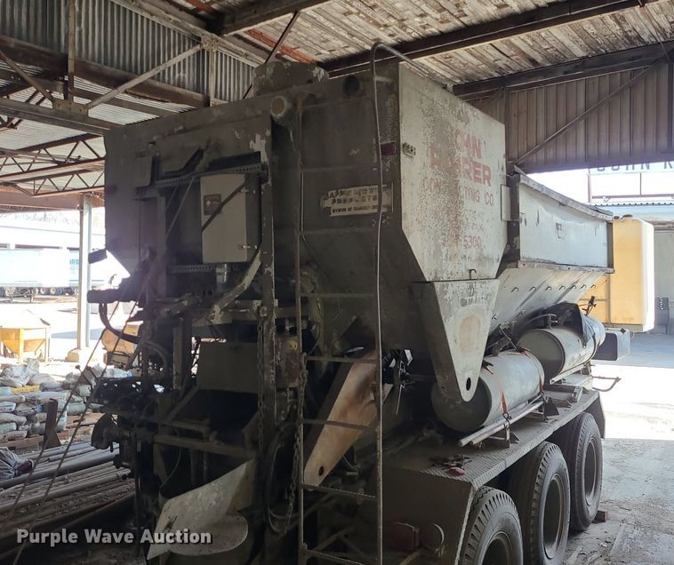 image for item LH9823 1981 Daffin volumetric mixer