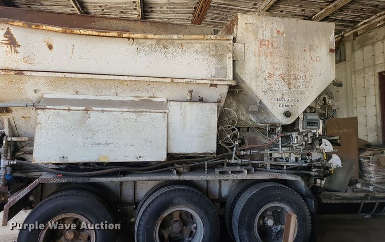 image for item LH9823 1981 Daffin volumetric mixer