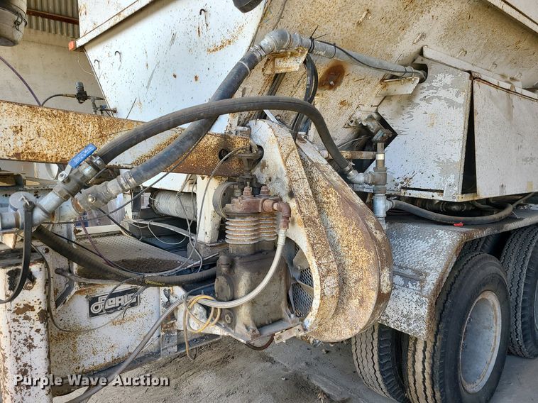 image for item LH9823 1981 Daffin volumetric mixer