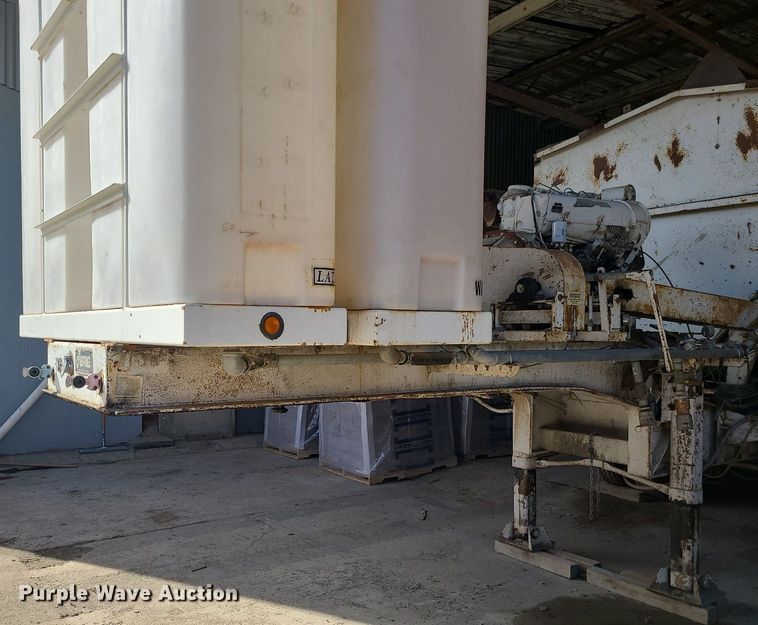 image for item LH9823 1981 Daffin volumetric mixer