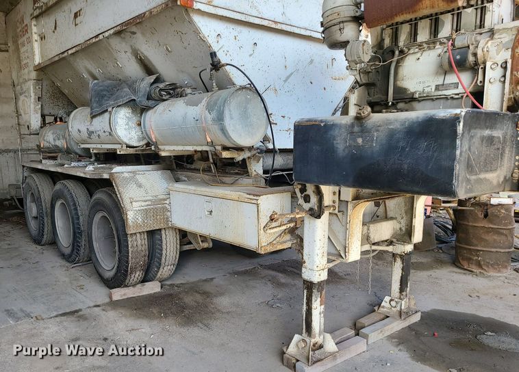 image for item LH9823 1981 Daffin volumetric mixer