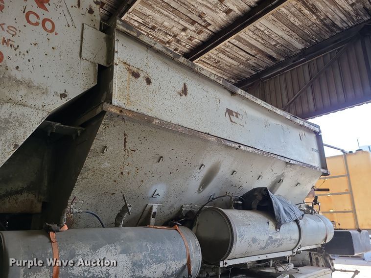 image for item LH9823 1981 Daffin volumetric mixer