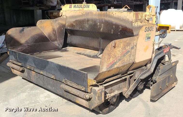 image for item LH9824 Mauldin 550E  paver