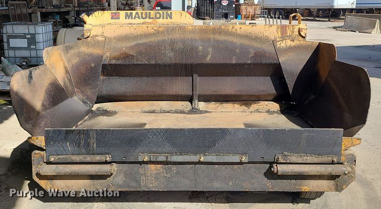 image for item LH9824 Mauldin 550E  paver