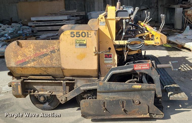 image for item LH9824 Mauldin 550E  paver