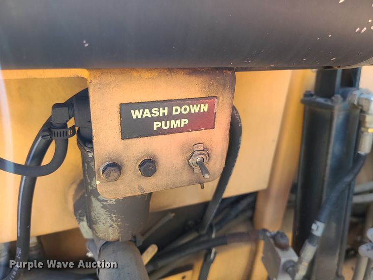 image for item LH9824 Mauldin 550E  paver