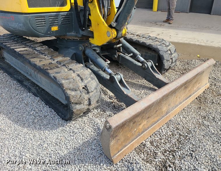 image for item LH9826 Wacker Neuson 8003  mini excavator