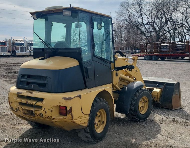 image for item LH9827 2006 Caterpillar 904B  wheel loader