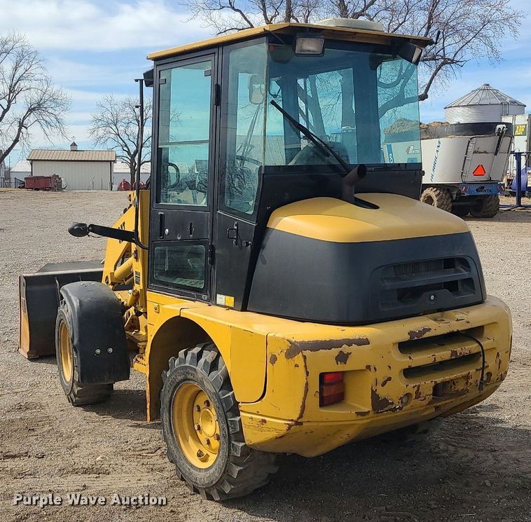 image for item LH9827 2006 Caterpillar 904B  wheel loader