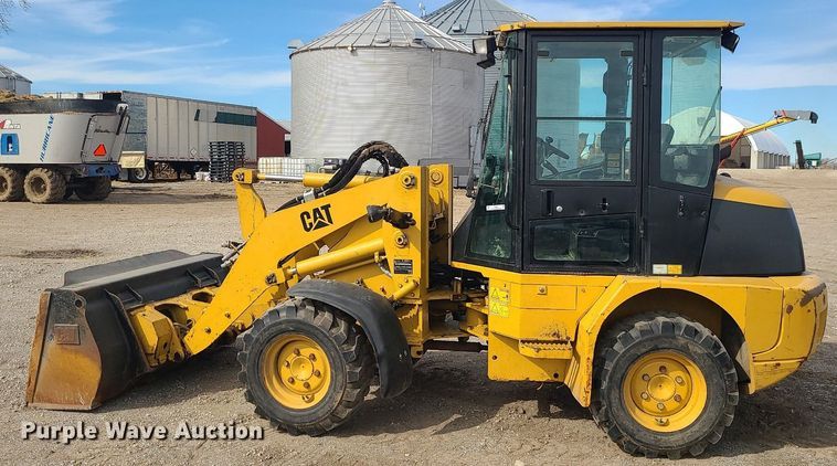 image for item LH9827 2006 Caterpillar 904B  wheel loader