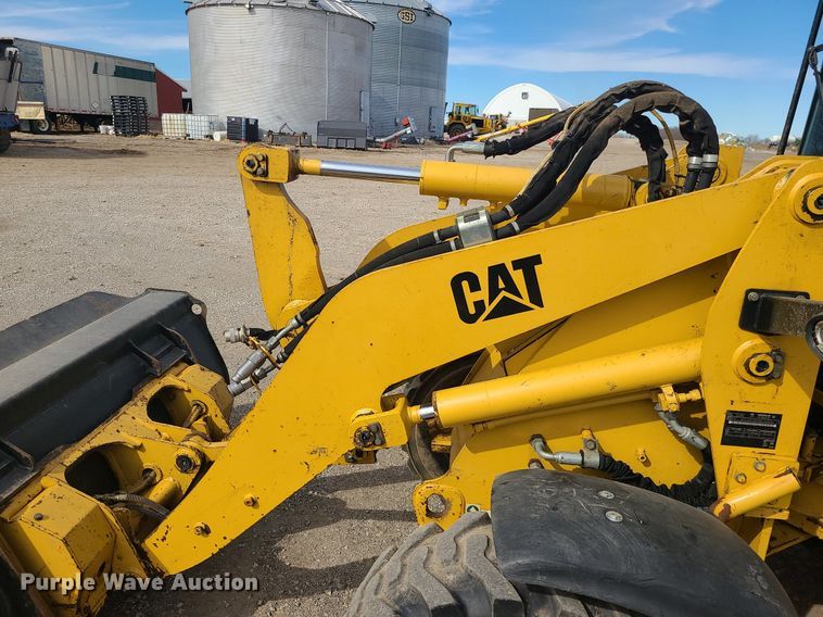 image for item LH9827 2006 Caterpillar 904B  wheel loader