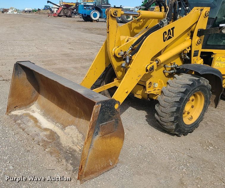 image for item LH9827 2006 Caterpillar 904B  wheel loader