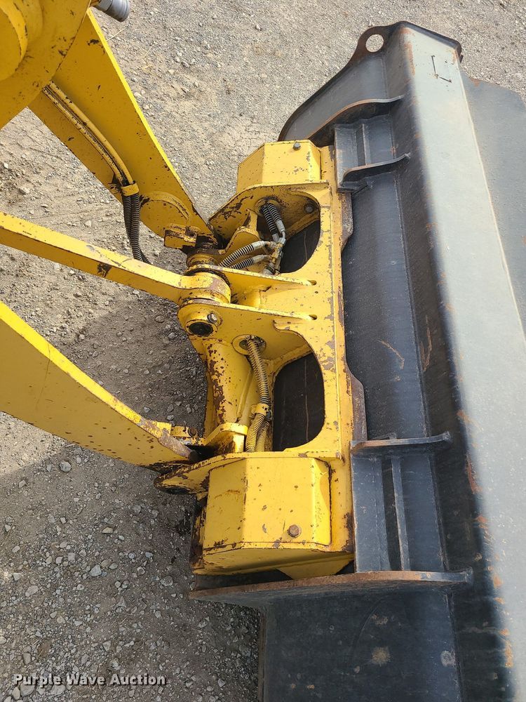 image for item LH9827 2006 Caterpillar 904B  wheel loader