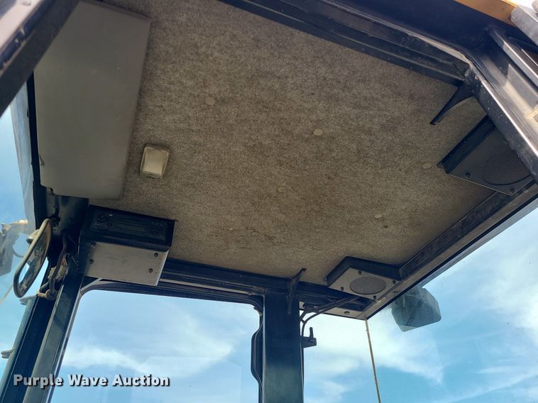 image for item LH9827 2006 Caterpillar 904B  wheel loader