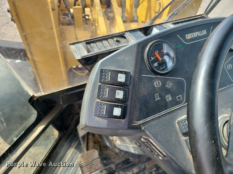 image for item LH9827 2006 Caterpillar 904B  wheel loader