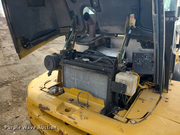 image for item LH9827 2006 Caterpillar 904B  wheel loader