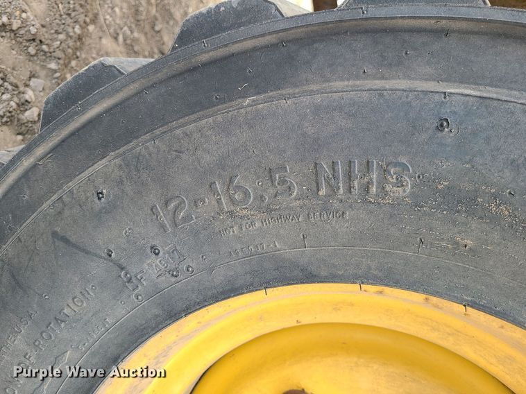 image for item LH9827 2006 Caterpillar 904B  wheel loader