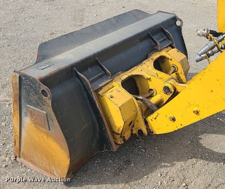 image for item LH9827 2006 Caterpillar 904B  wheel loader