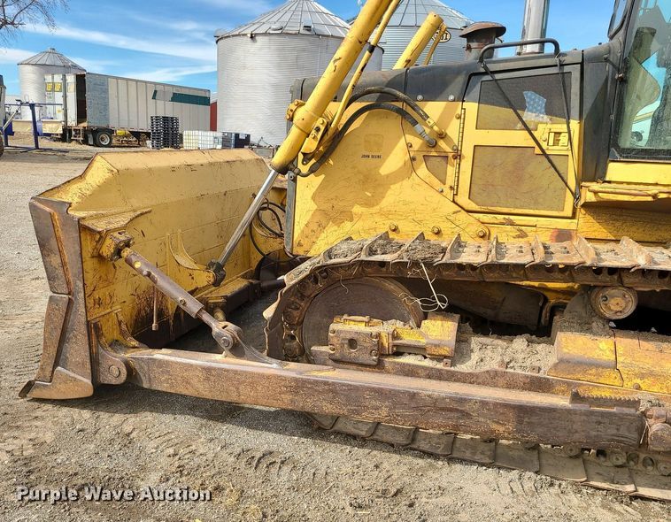 image for item LH9829 John Deere 850C  dozer