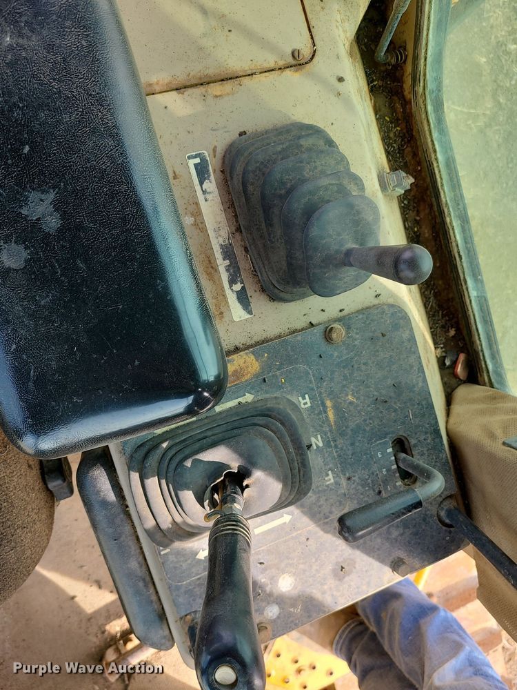 image for item LH9829 John Deere 850C  dozer