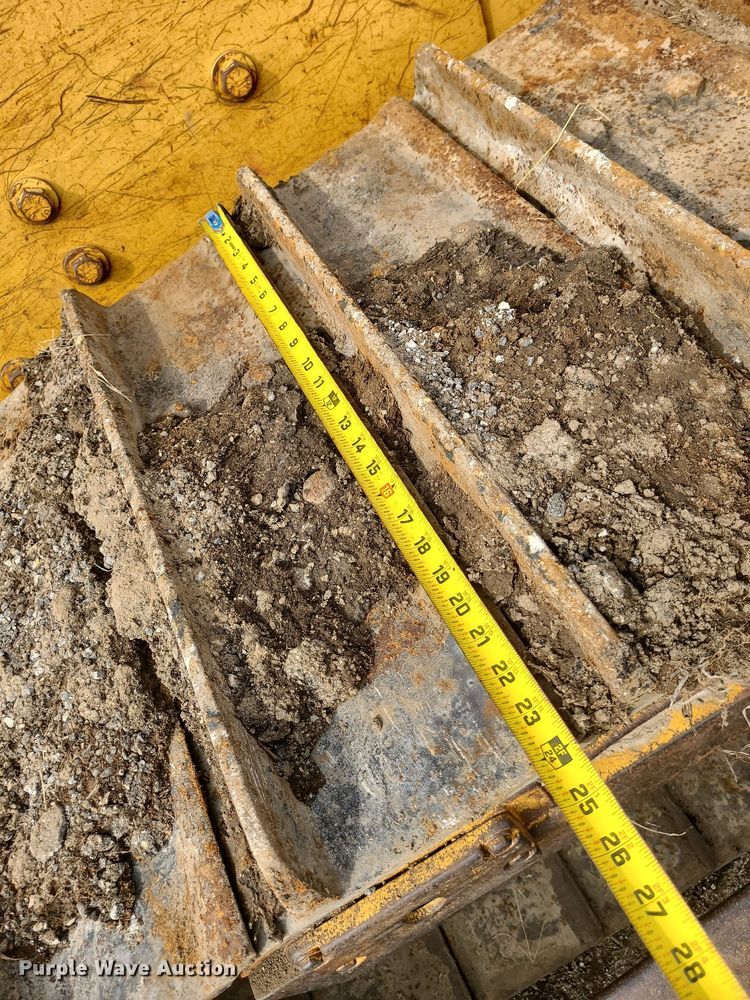 image for item LH9829 John Deere 850C  dozer