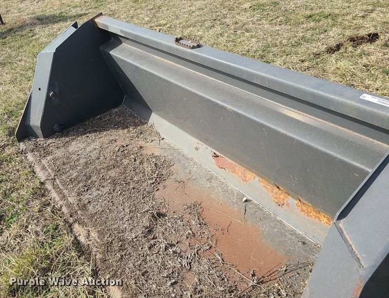 image for item LH9842 8' W bucket