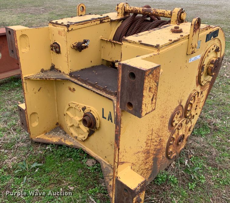 image for item LI9102 Caterpillar 58N  winch