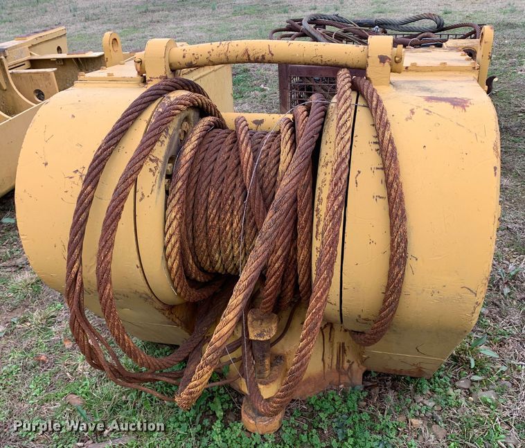 image for item LI9103 Caterpillar 57-PS  dozer winch