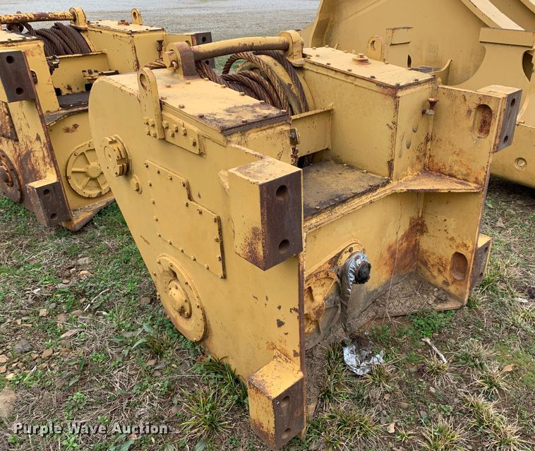image for item LI9103 Caterpillar 57-PS  dozer winch