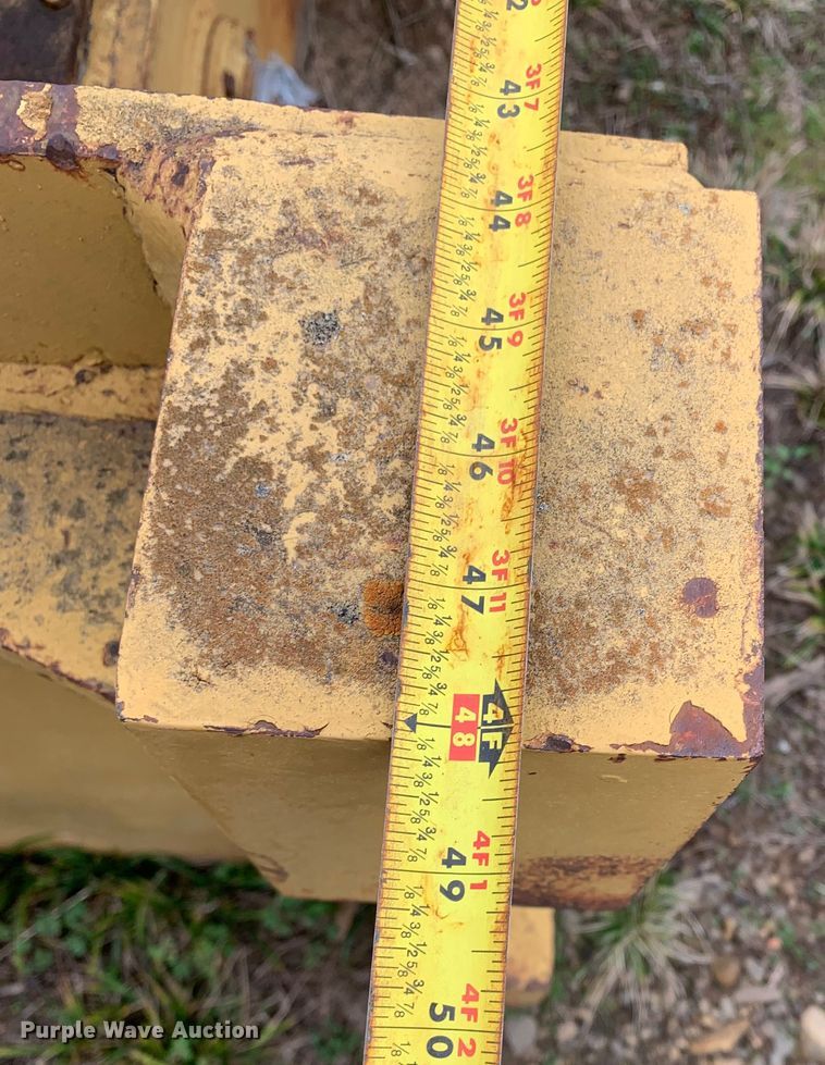 image for item LI9103 Caterpillar 57-PS  dozer winch