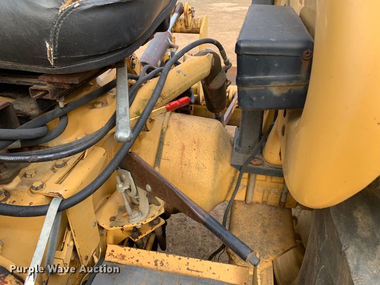 image for item LI9107 New Holland 445D  landscape tractor