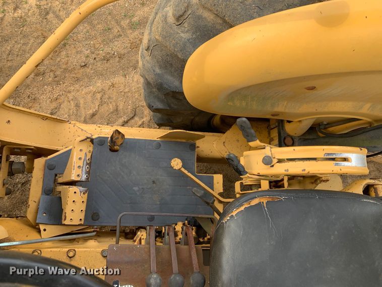 image for item LI9107 New Holland 445D  landscape tractor