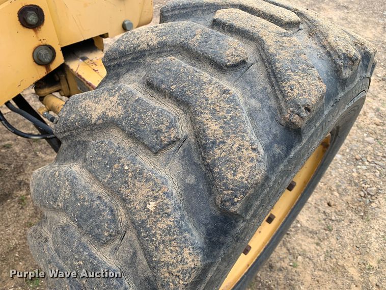 image for item LI9107 New Holland 445D  landscape tractor