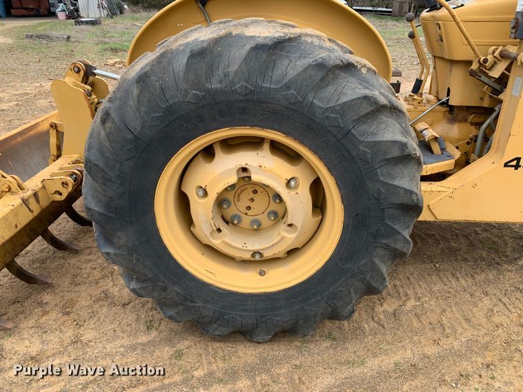 image for item LI9107 New Holland 445D  landscape tractor