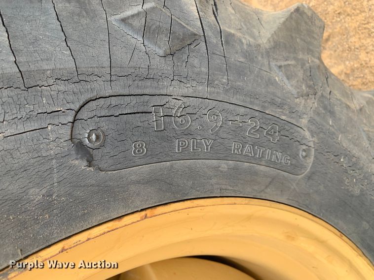 image for item LI9107 New Holland 445D  landscape tractor