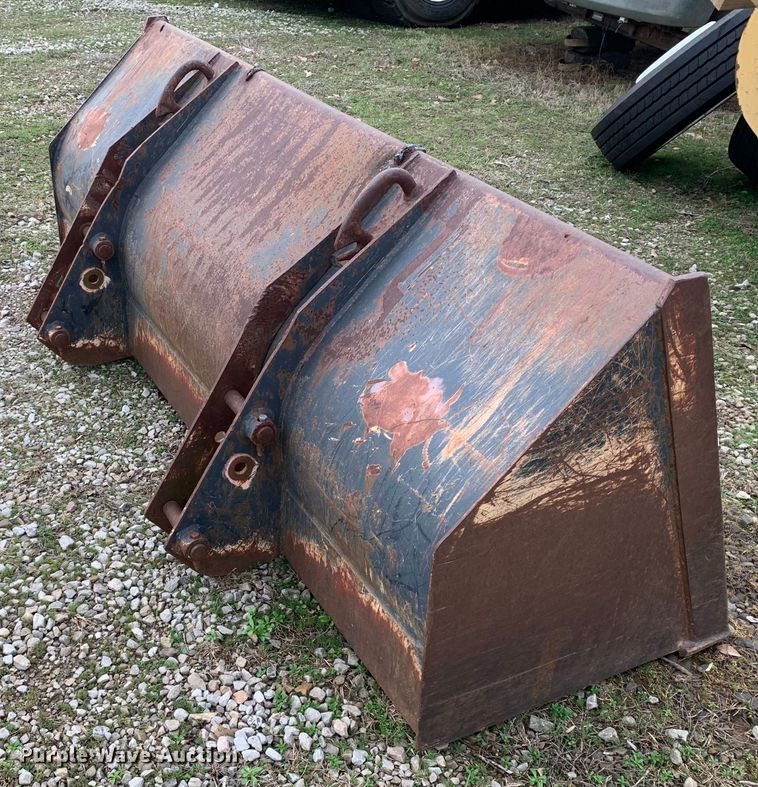 image for item LI9107 New Holland 445D  landscape tractor