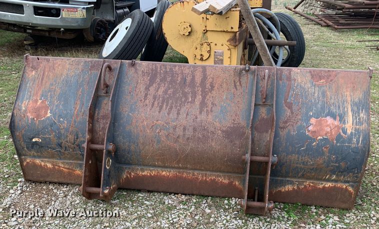 image for item LI9107 New Holland 445D  landscape tractor