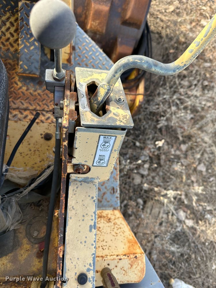 image for item LN9069 Bomag BW142  single drum roller