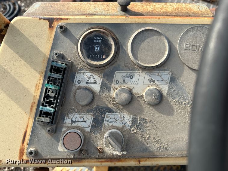 image for item LN9069 Bomag BW142  single drum roller